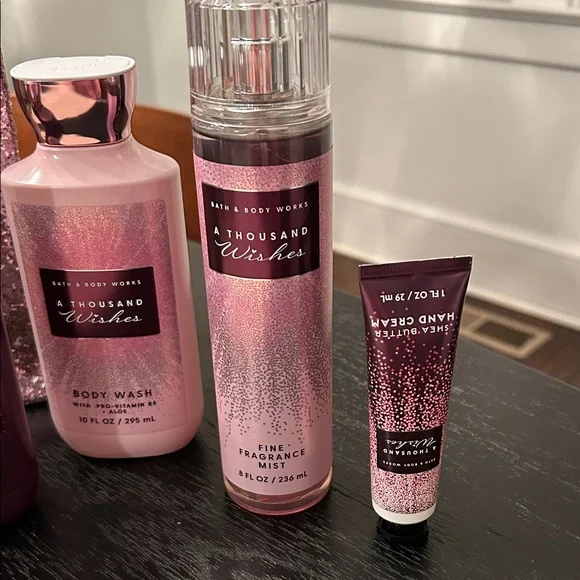 NWT! Bath & Body Works Pink Glitter Gift Set - Picture 4 of 4